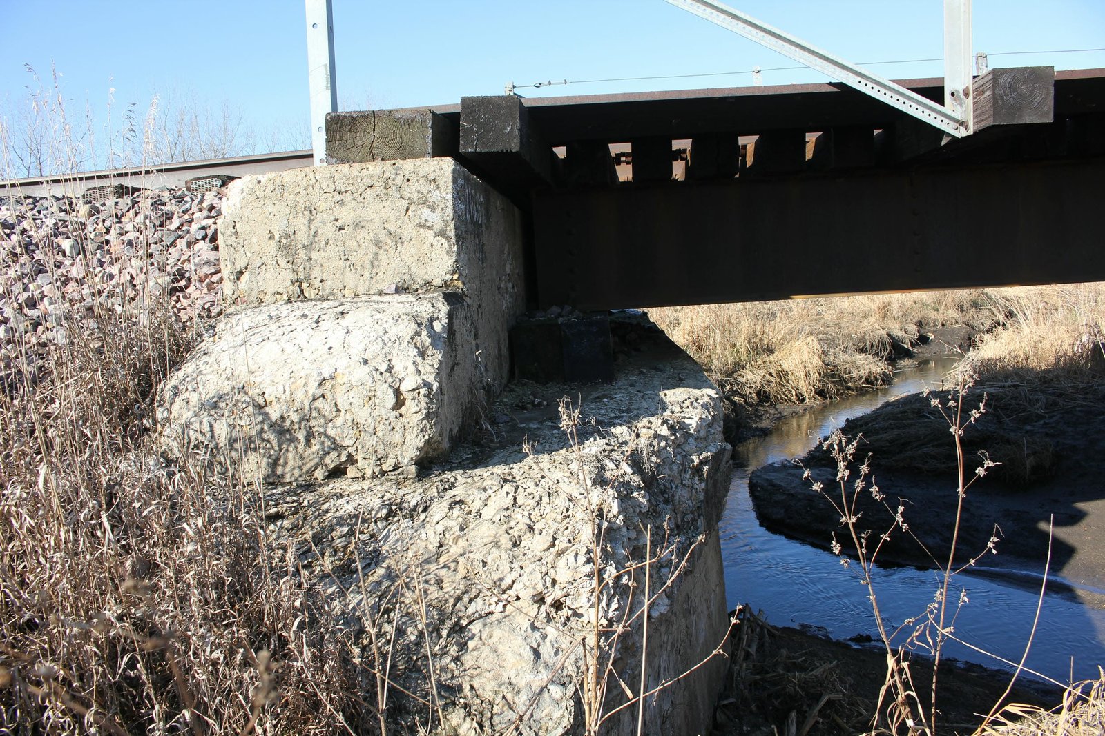 South abutment
